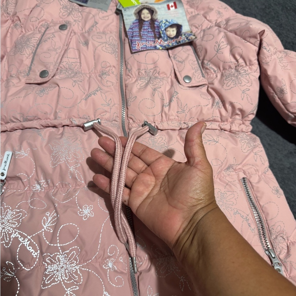 Pink Kids Puffer Jacket
Tradicional Canadian quality 💕 - Picture 4 of 11